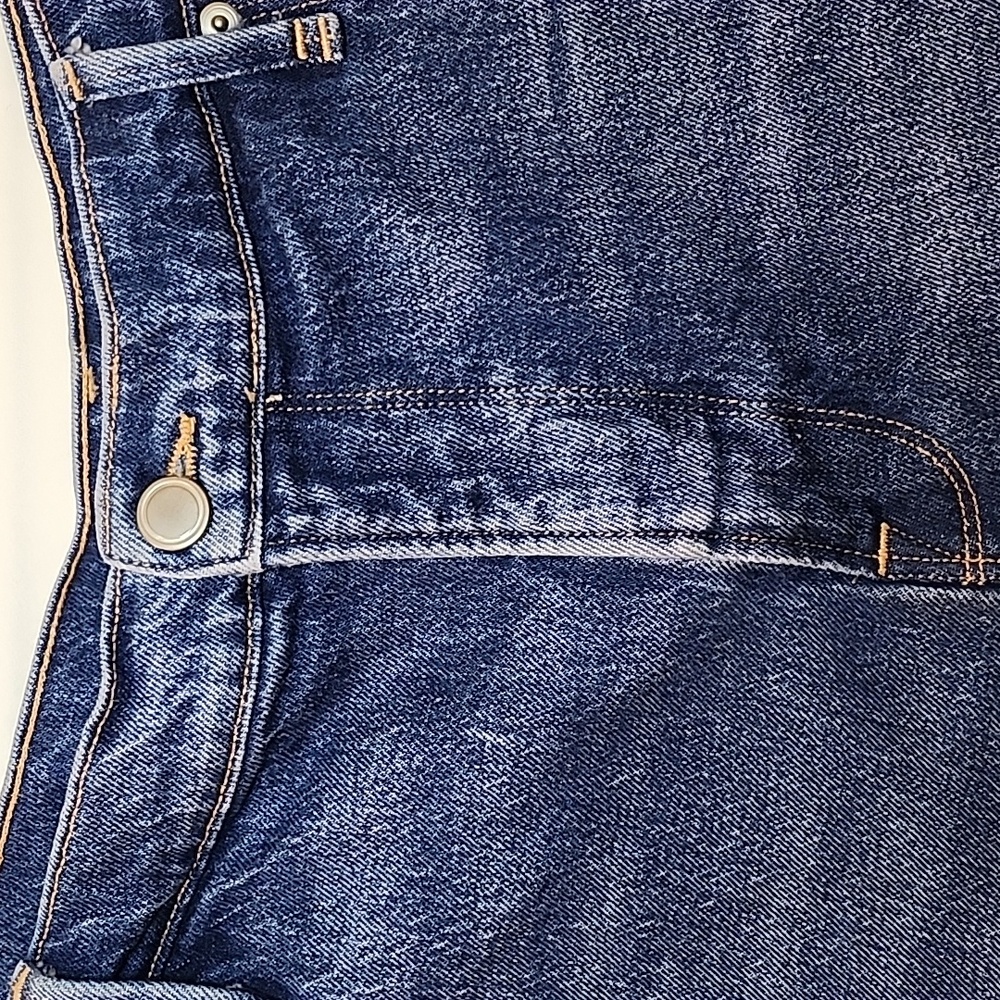 Good American '90s Cutoff Distressed Denim Shorts Blue Size 16 - Picture 7 of 16